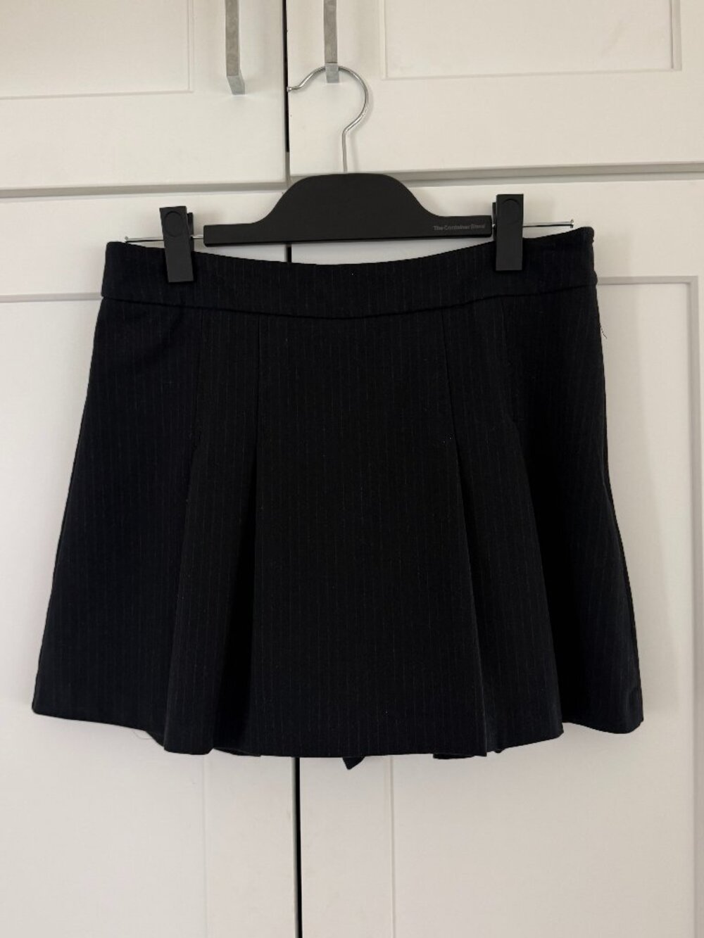 Zara - Navy, Pinstrip pleated skort (M)